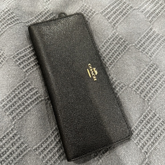 Billfold Coach Wallet - Picture 3 of 4